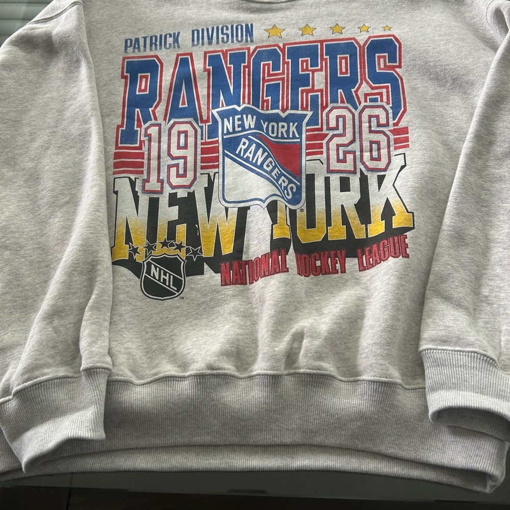 Vintage Hockey Cream Sweatshirt